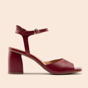 Chic Burgundy Block Heel Sandals